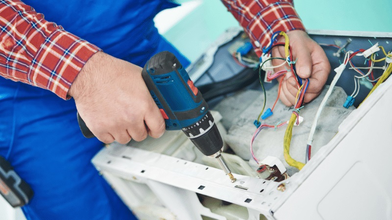Karamürsel Axen Axen çamaşır makinesi kart tamiri – Su almama arızası orijinal parça ile giderildi. - Teknik servis örneği
